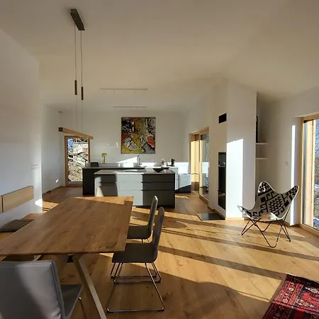 Haus Am Hochwechsel * Breitenbrunn (Styria)